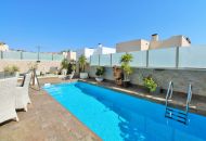 Sale - Villa - Villamartin