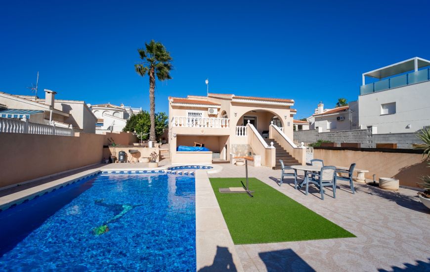 Sale - Villa - Ciudad Quesada