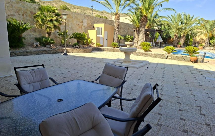 Sale - Villa - Hondón de las Nieves