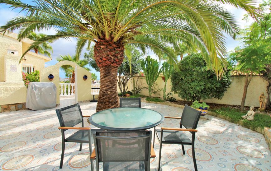 Sale - Villa - Villamartin