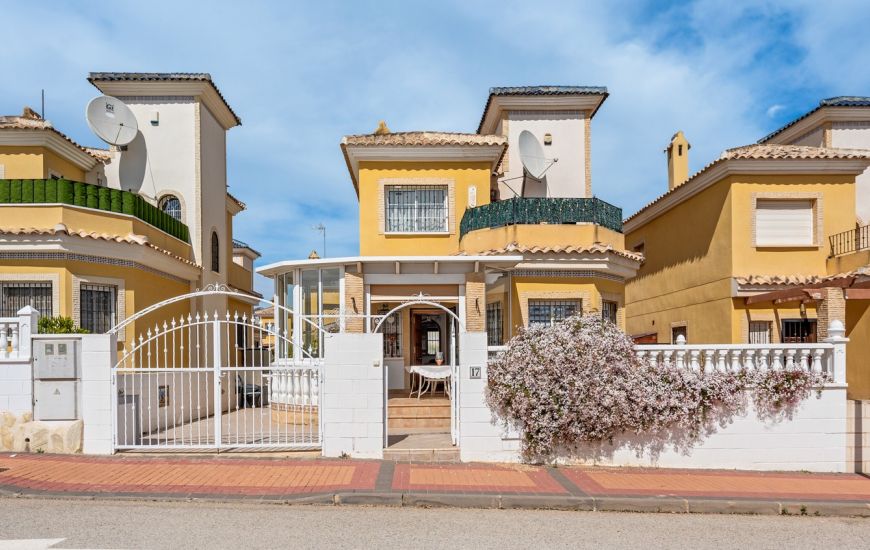 Sale - Villa - Algorfa
