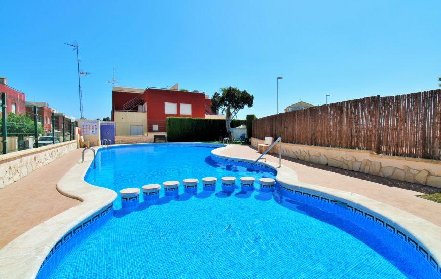 Sale - Rijtjeshuis - Villamartin
