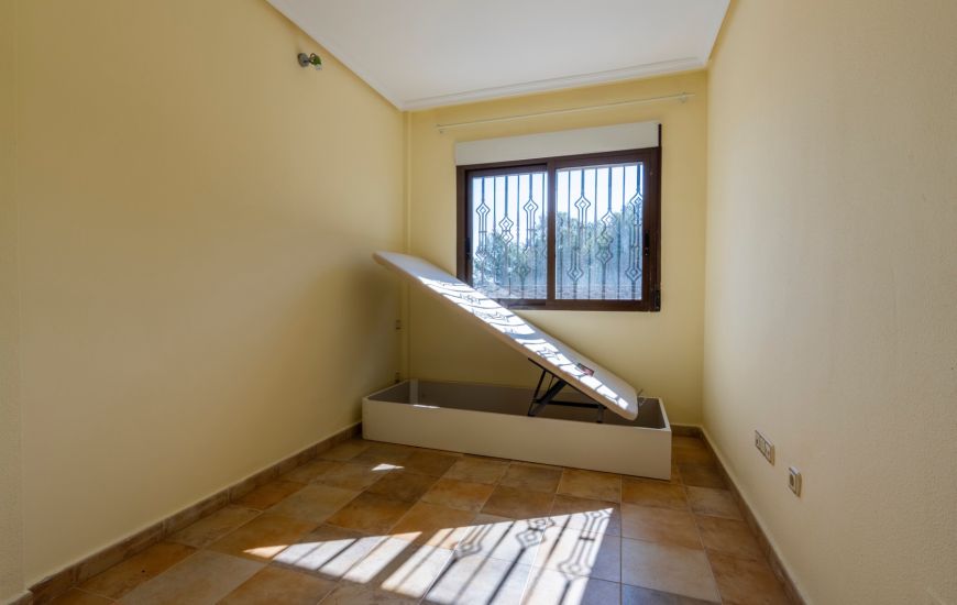 Sale - Villa - Villamartin