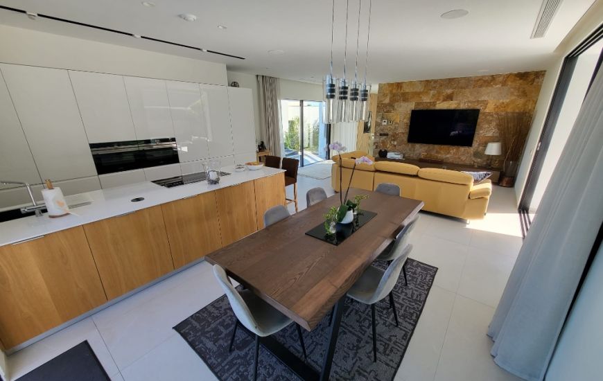 Sale - Villa - Las Colinas