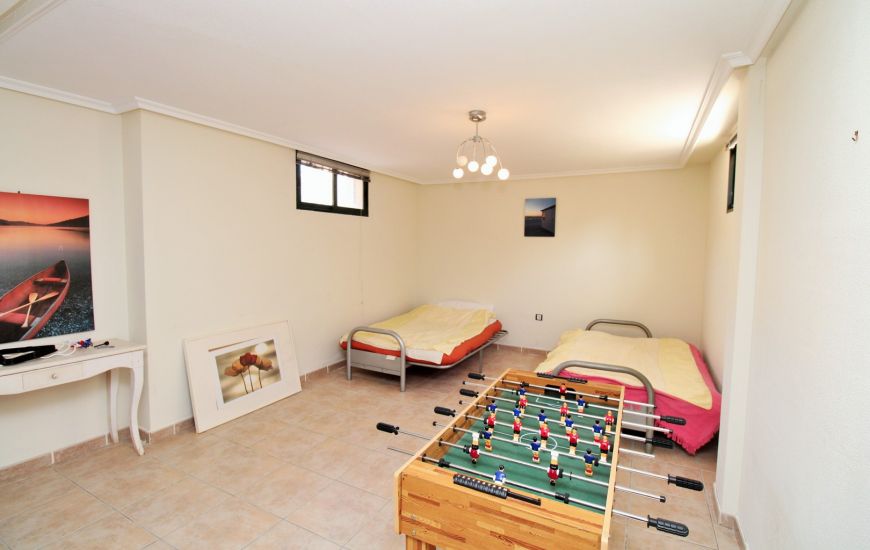 Sale - Villa - Villamartin