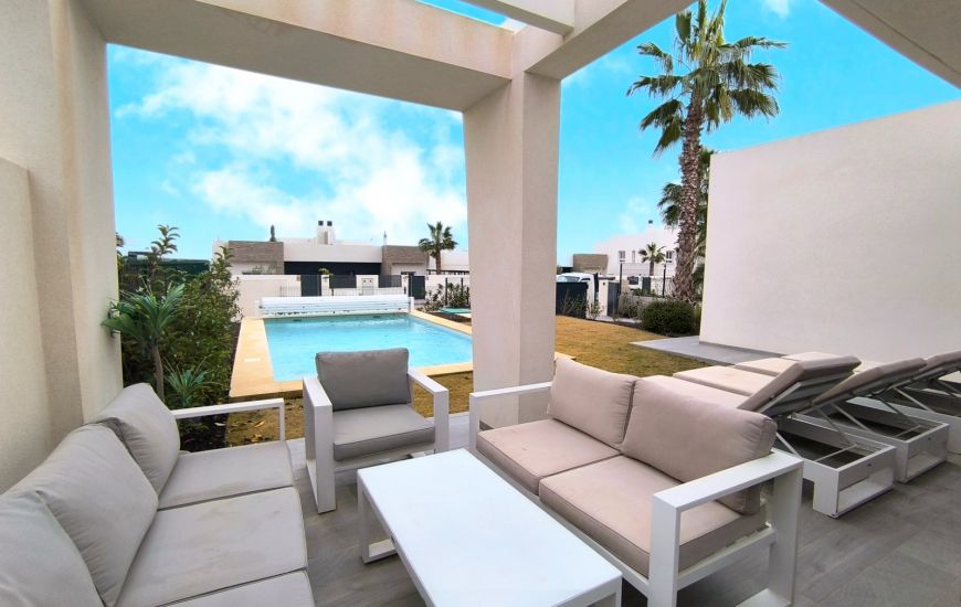 Venta - Villa - Algorfa