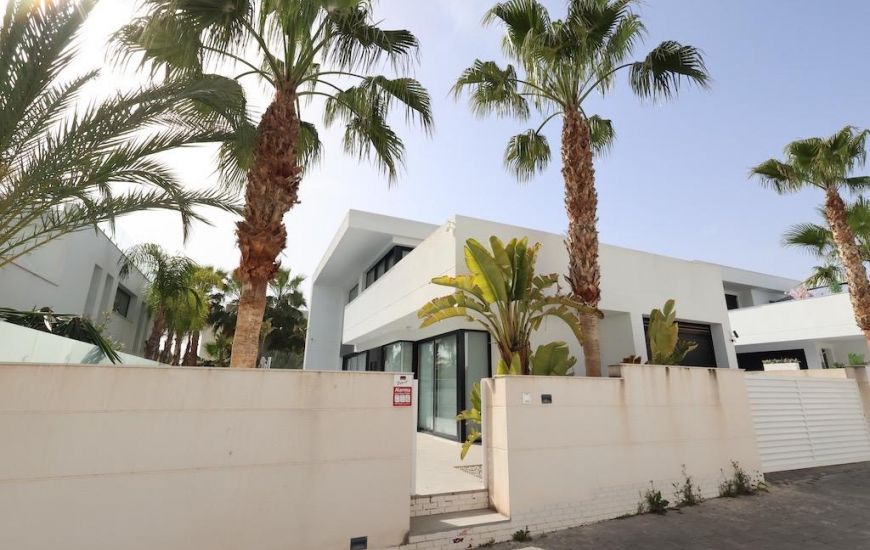 Sale - Villa - Ciudad Quesada
