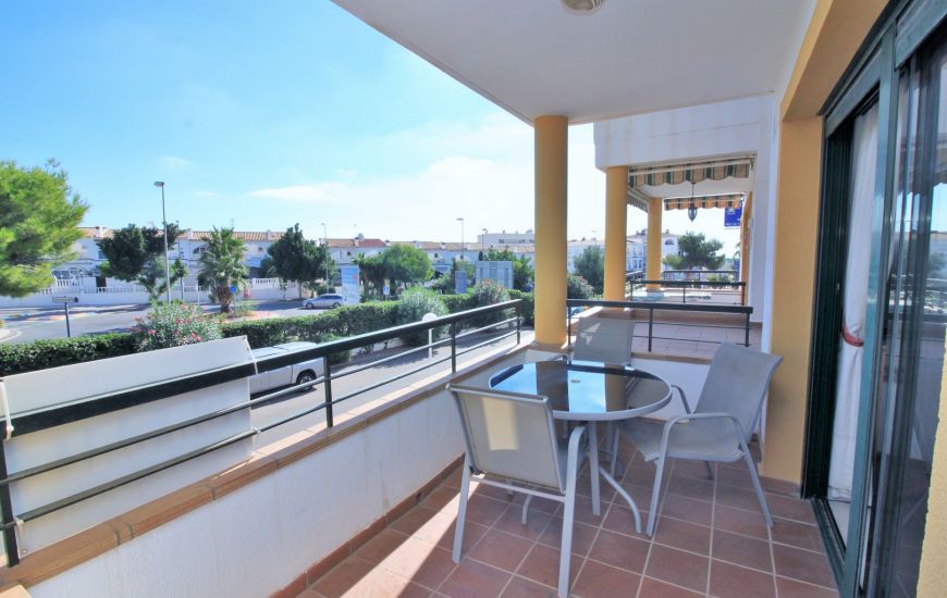 Sale - Apartments - Villamartin