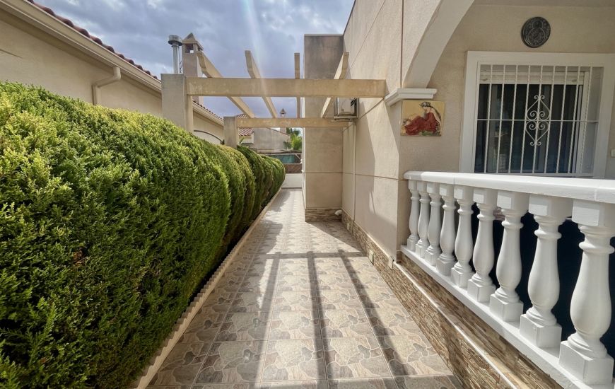 Venta - Villa - Algorfa