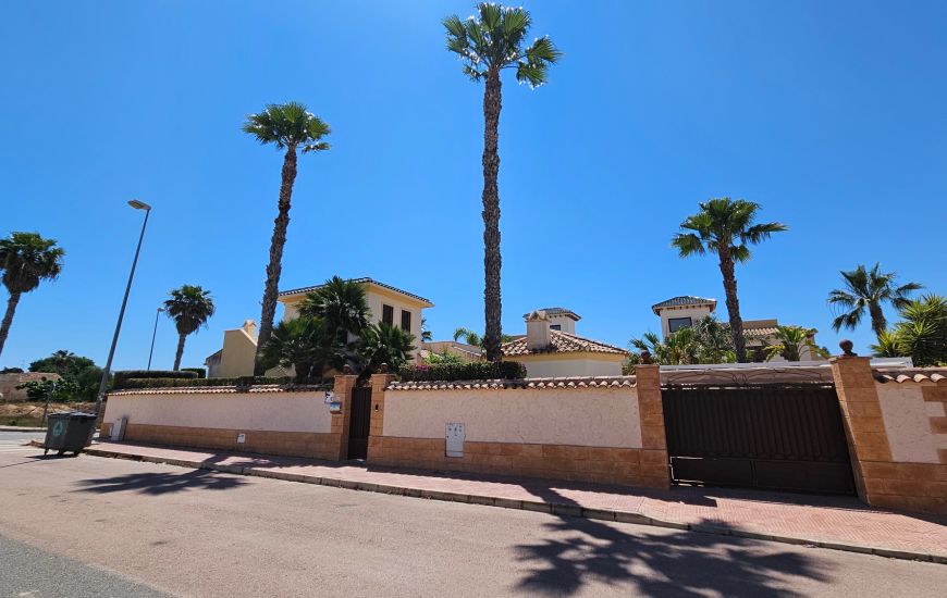Sale - Villa - Ciudad Quesada
