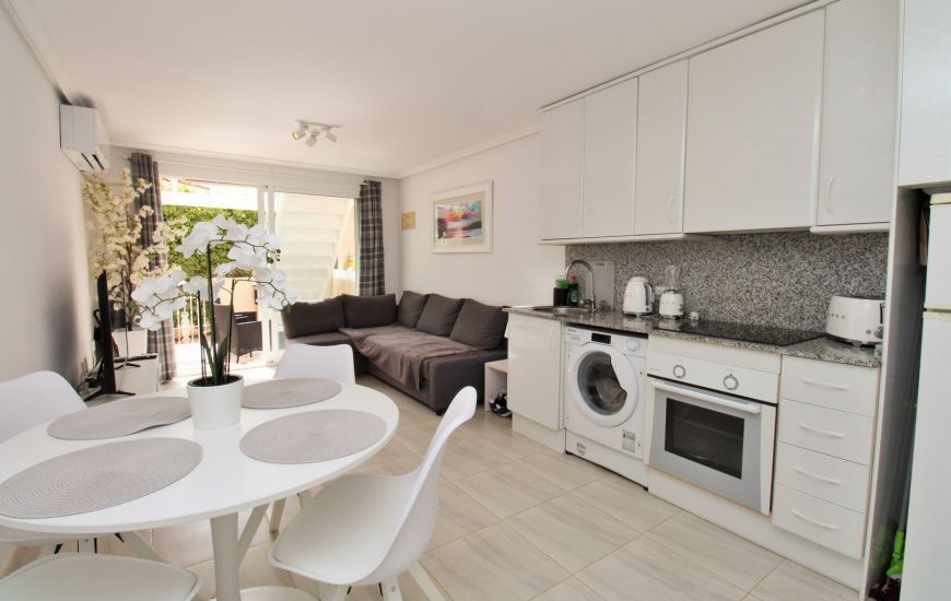 Sale - Bungalow - Villamartin