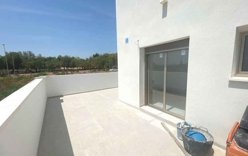 Sale - Semi Detached - Daya Nueva