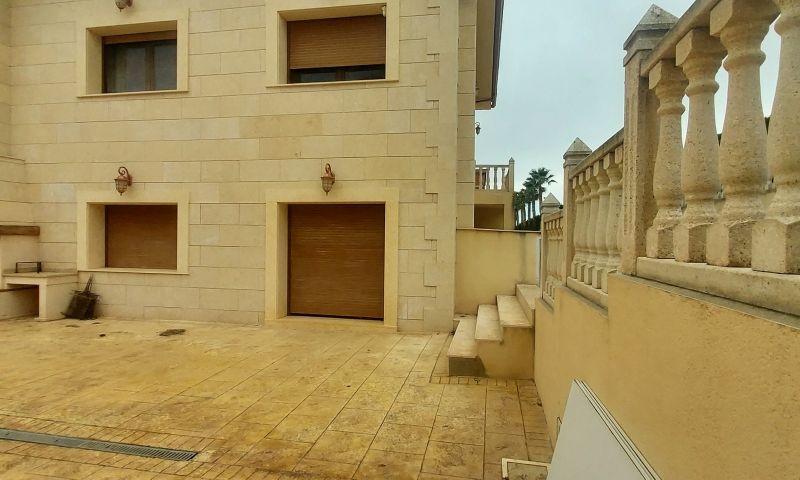 Sale - Villa - Hondón de las Nieves