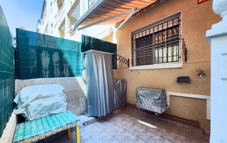 Venta - Ground Floor - Torrevieja