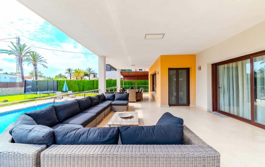 Sale - Villa - Cabo Roig