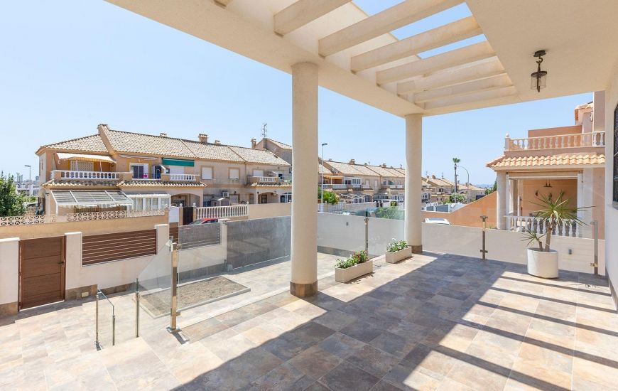 Sale - Villa - Torrevieja - 