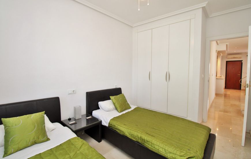 Sale - Rijtjeshuis - Villamartin