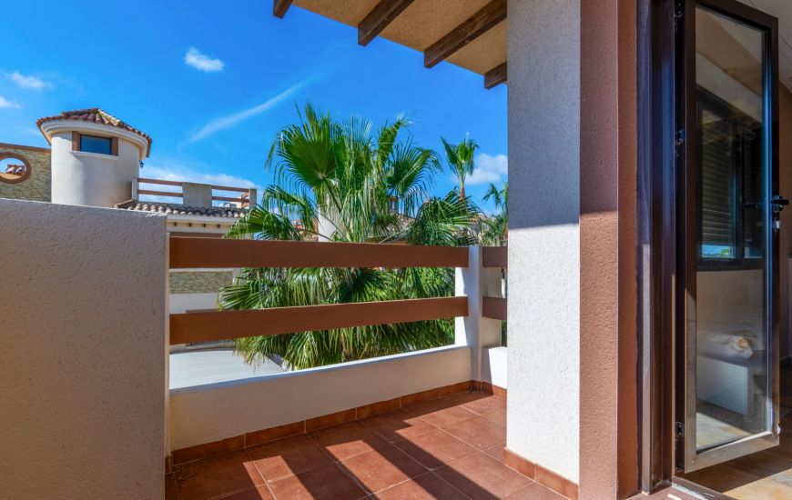 Sale - Villa - Villamartin