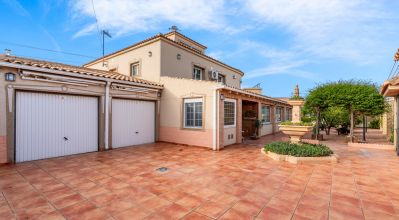 Villa - Sale - Torrevieja - Torrevieja