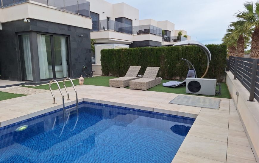 Sale - Villa - Guardamar del Segura