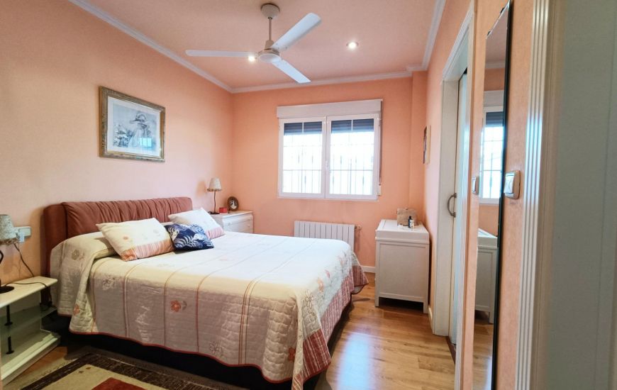 Sale - Villa - Hondon de los Frailes