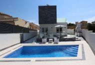 Sale - Villa - Atalaya - Atalaya Park