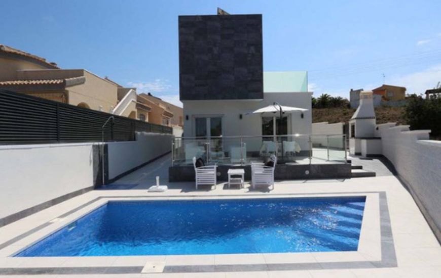 Sale - Villa - Atalaya - Atalaya Park