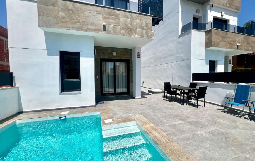 Sale - Villa - Torrevieja