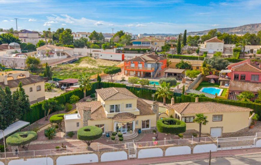 Venta - Villa - Algorfa