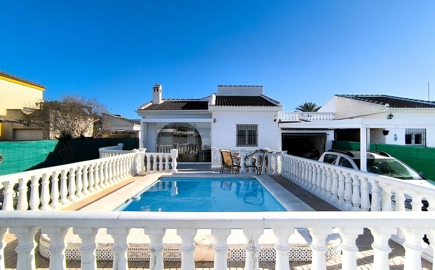 Venta - Villa - Torrevieja