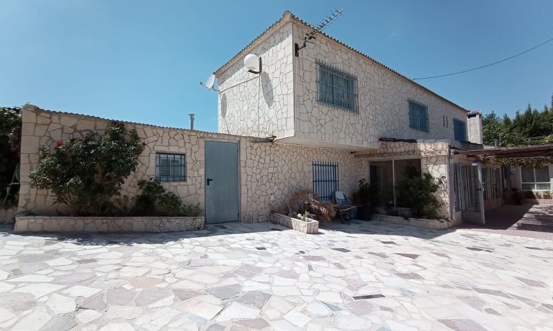 Sale - Villa - Hondón de las Nieves