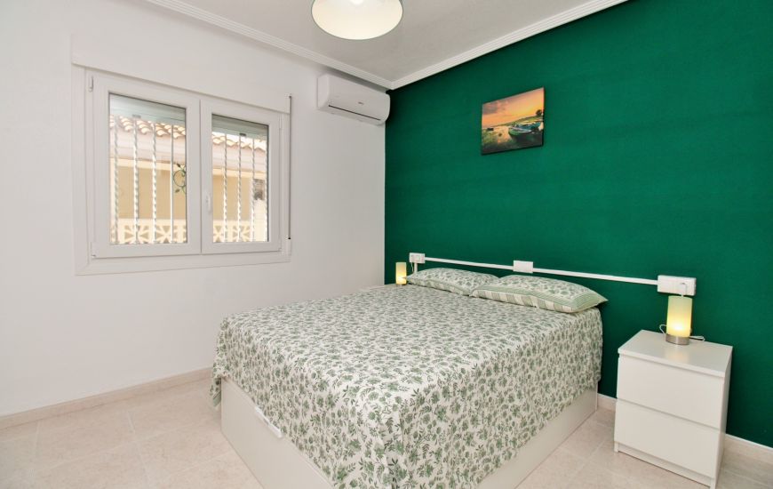 Sale - Bungalow - Villamartin