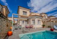 Sale - Villa - El Raso