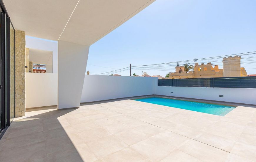 Venta - Villa - Torrevieja
