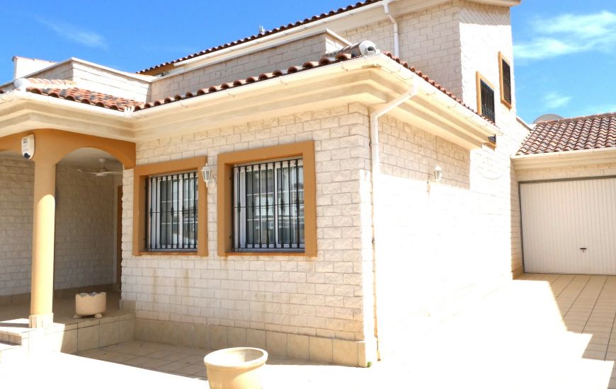 Sale - Villa - Los Dolses