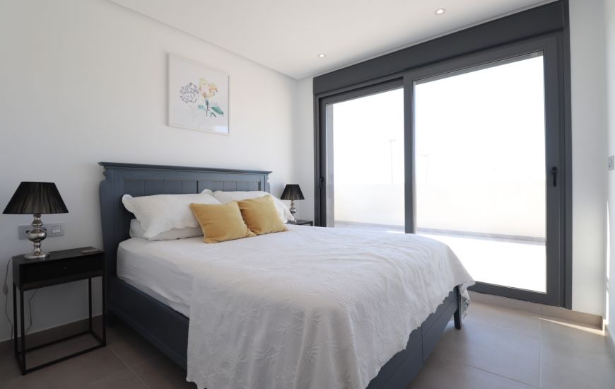 Sale - Villa - Benimar