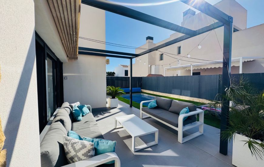 Sale - Half Vrijstaand Huis - Ciudad Quesada
