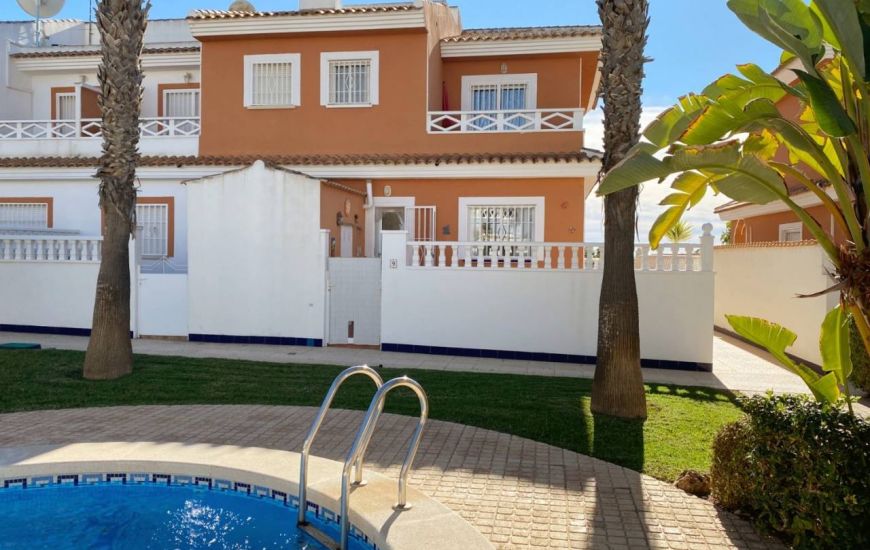 Sale - Half Vrijstaand Huis - Ciudad Quesada