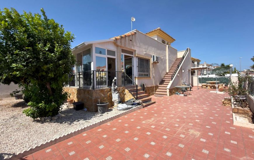 Venta - Villa - Algorfa