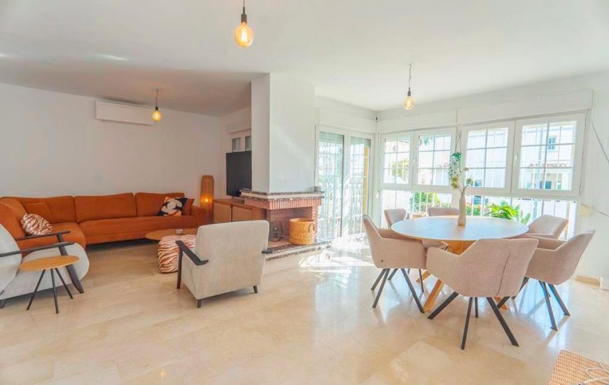 Sale - Villa - Los Dolses