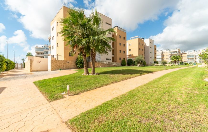 Sale - Apartments - Villamartin