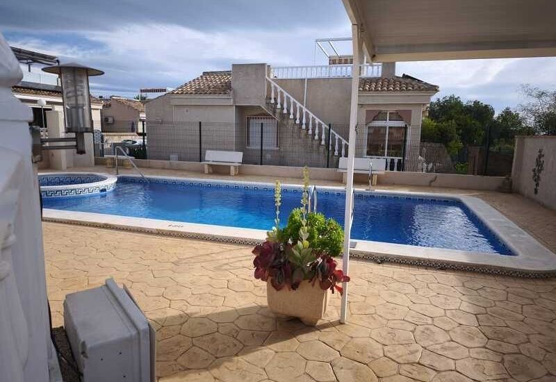 Venta - Villa - Algorfa