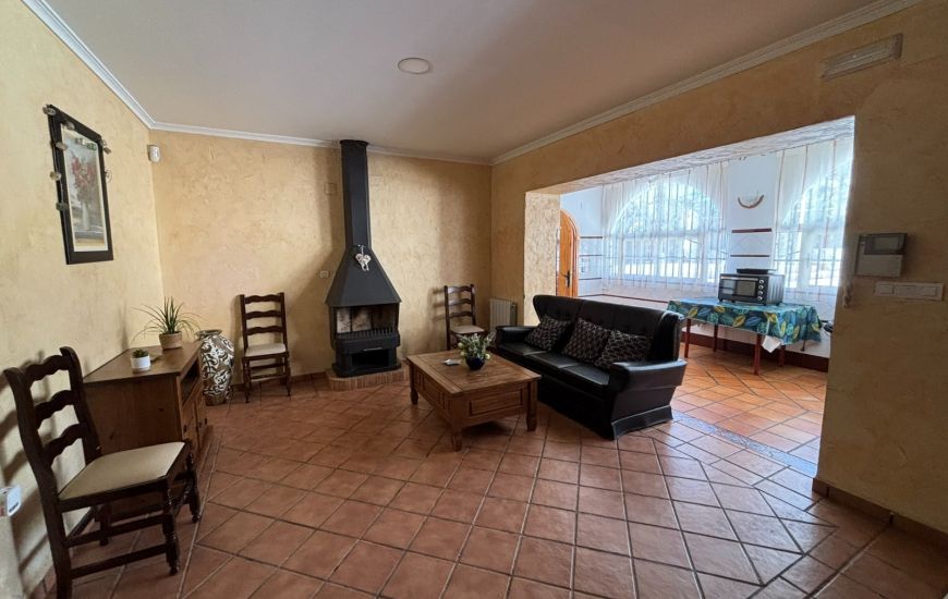 Sale - Country Property - Sax