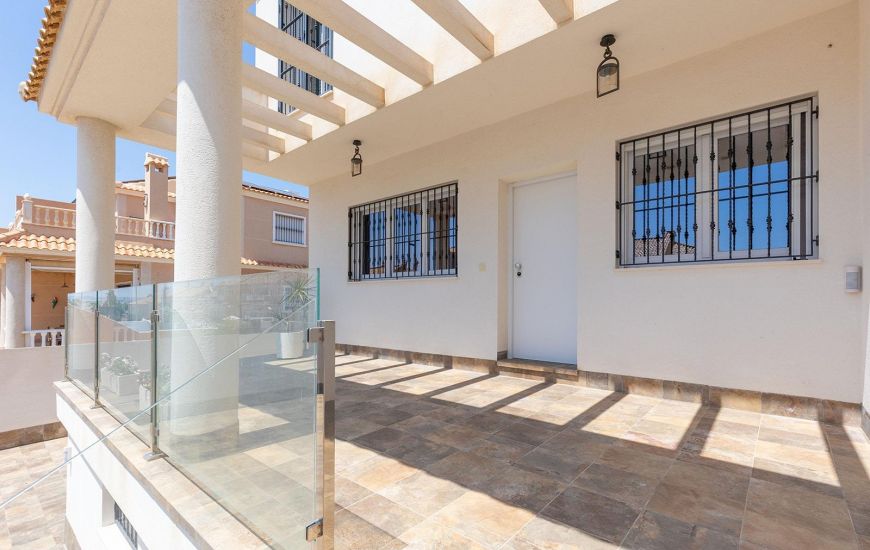 Sale - Villa - Torrevieja - 