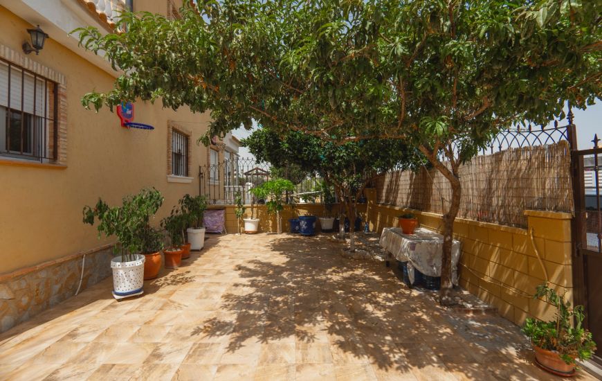 Sale - Half Vrijstaand Huis - Ciudad Quesada