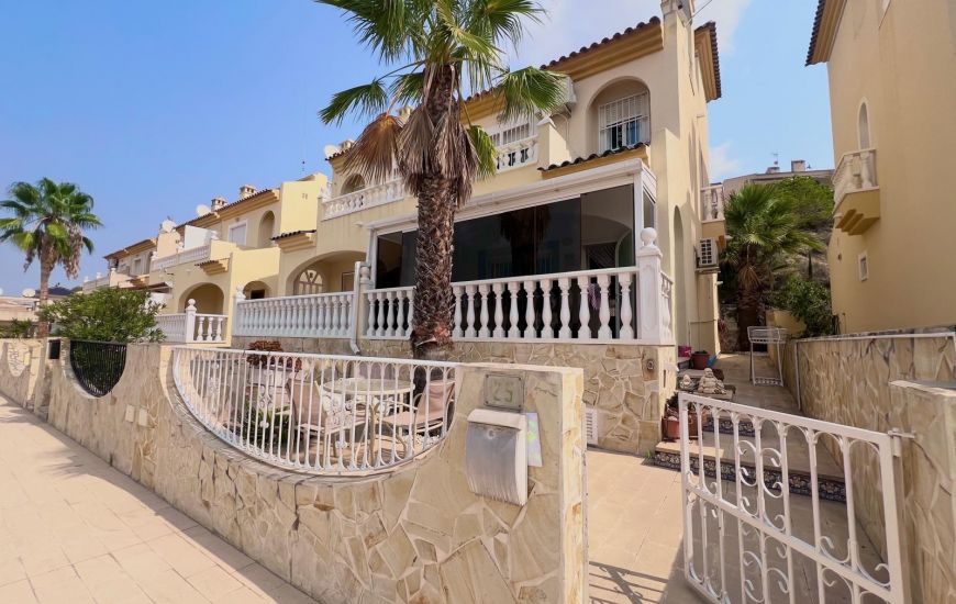 Sale - Half Vrijstaand Huis - Ciudad Quesada
