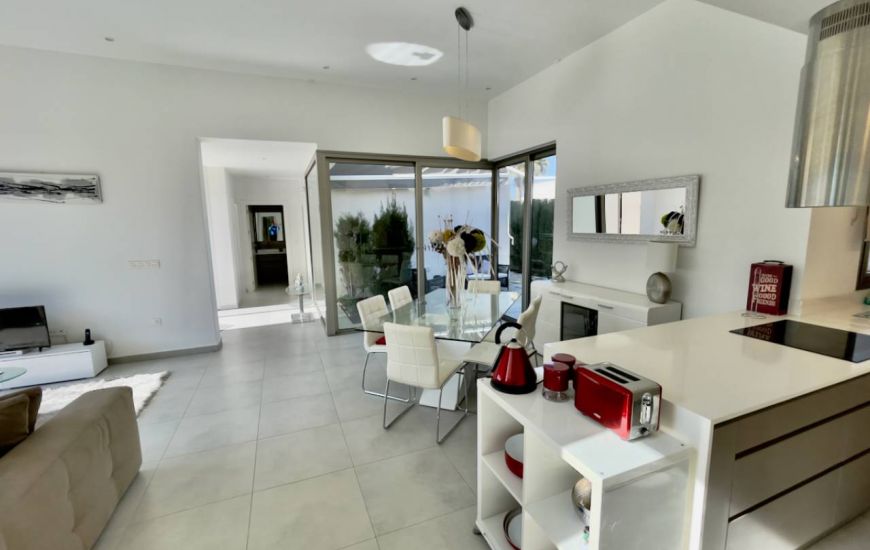 Sale - Villa - Benijófar - 