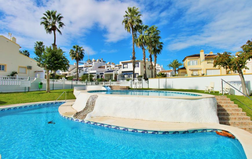 Sale - Townhouse - Villamartin