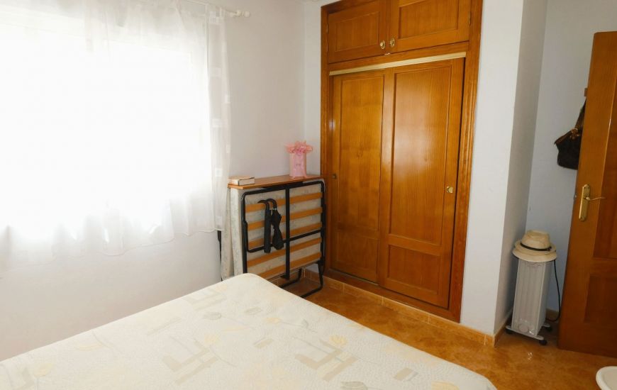 Sale - Link-Detached Villa - Torrevieja