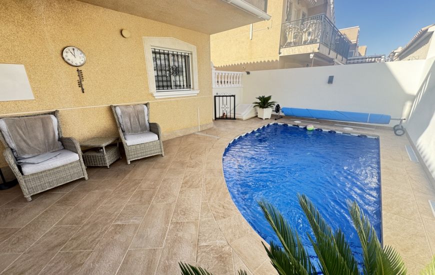 Venta - Villa - Villamartin Venta - Villa - Villamartin